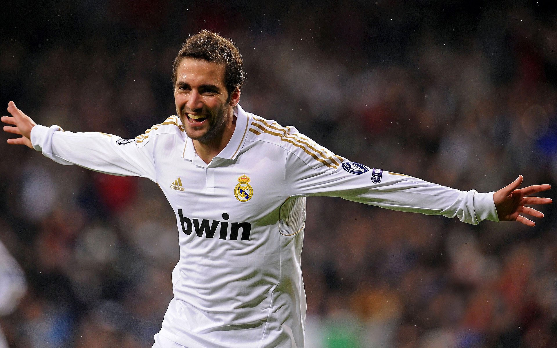 解说团队亮相全球电竞大赛,展现专业素养,电竞解说参加的综艺