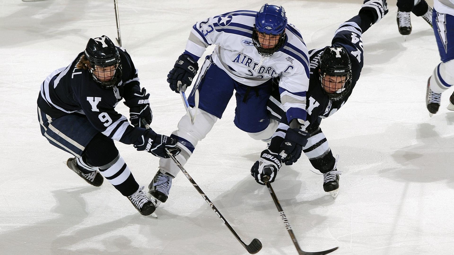 开云平台-瑞典战队 Dignitas 与丹麦战队 Heroic 进行联合直播活动，瑞典队伍