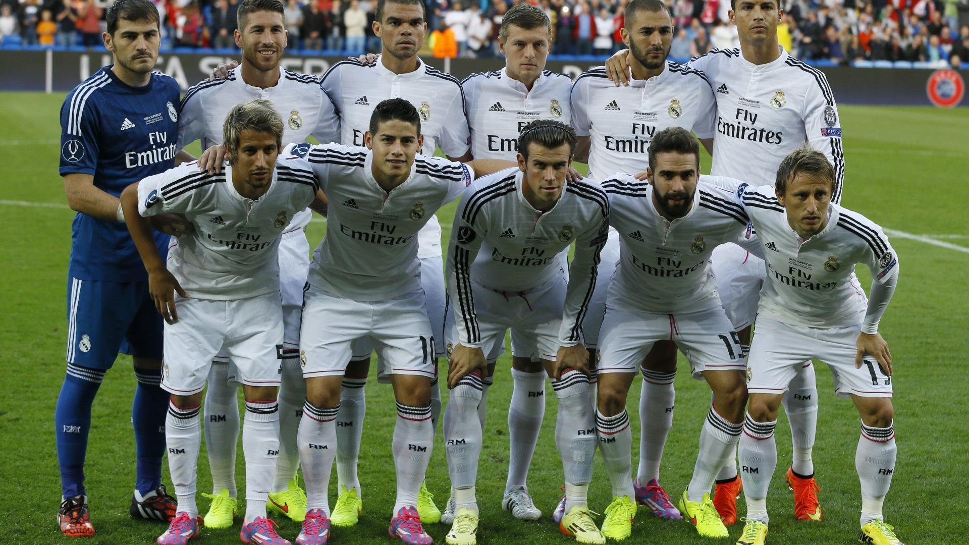 世界杯难忘狂欢夜：球迷欢呼不断，精彩纷呈，世界杯有多狂热